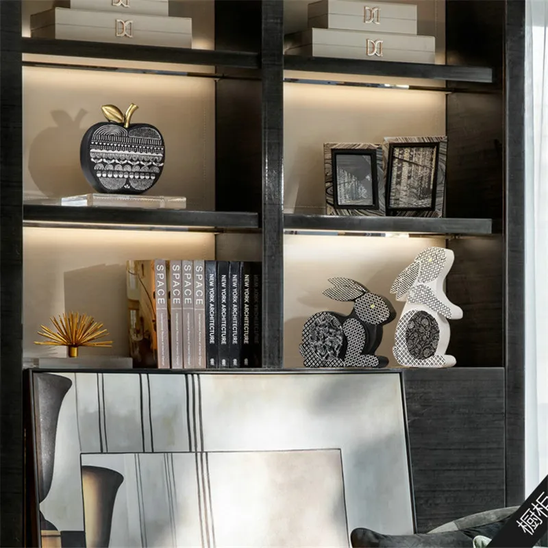 

WU CHEN LONG Nordic Apple Pear Handmade Painted Statue Crafts Creative Living Room TV Cabinet Window Home Decor Sculpture A2619