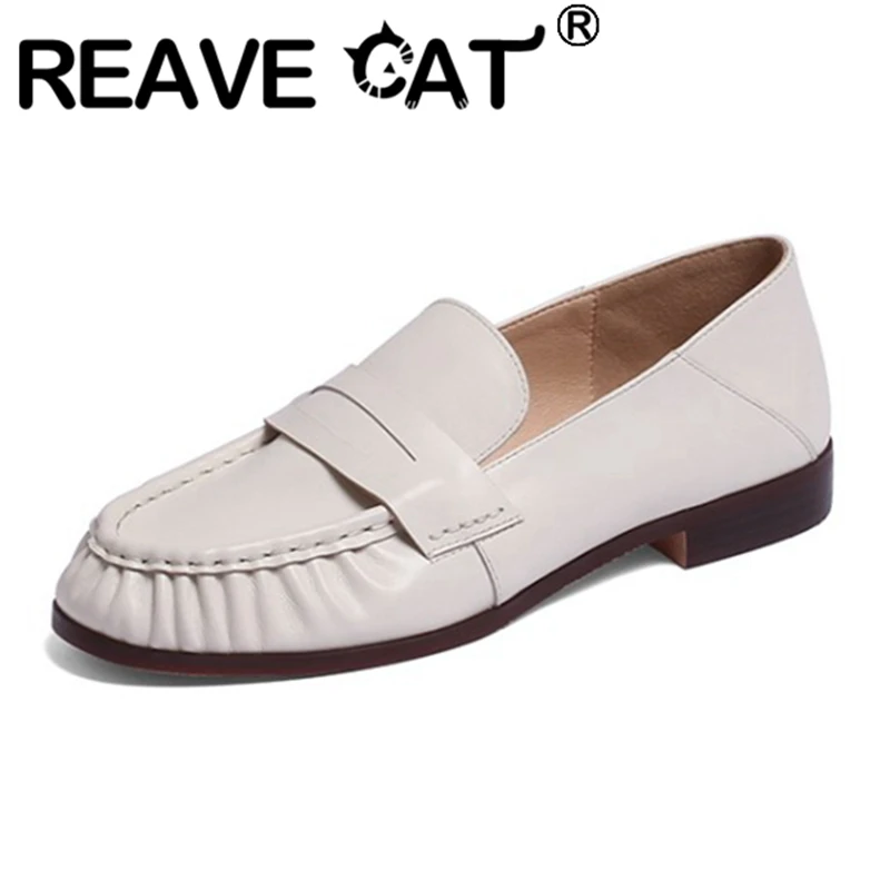 

Женские Плиссированные Лоферы REAVE CAT, удобные лоферы из натуральной кожи на плоской подошве с круглым носком, на квадратном каблуке 1 см, кори...