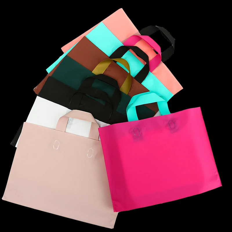 Подарочная одежда косметика на заказ матовая пластиковая упаковочная сумка