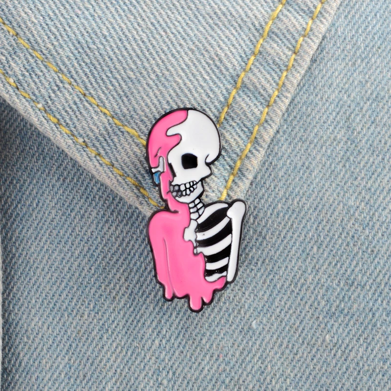 Брошь в виде розового скелета Значки для рюкзака жесткая эмалированная заколка