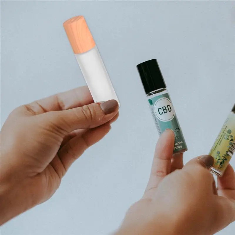 

10pcs 10ml Roller Bottles Essential Oil Roller Bottle Empty Glass Bottle With Rolling Bead Smear Sample Bottles (Frosted Color)