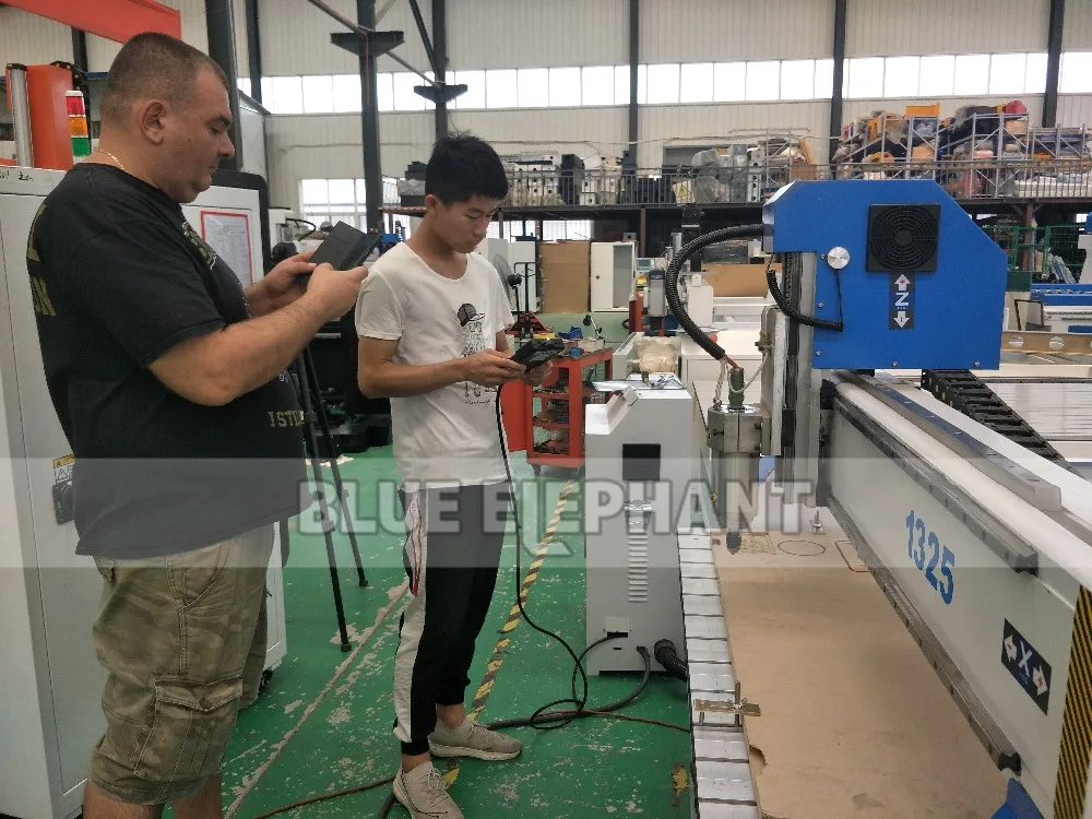 Синий слон 1530 PTP cnc тип PTP cnc сверлильный и режущий маршрутизатор автоматический сменный инструмент с расточной головкой