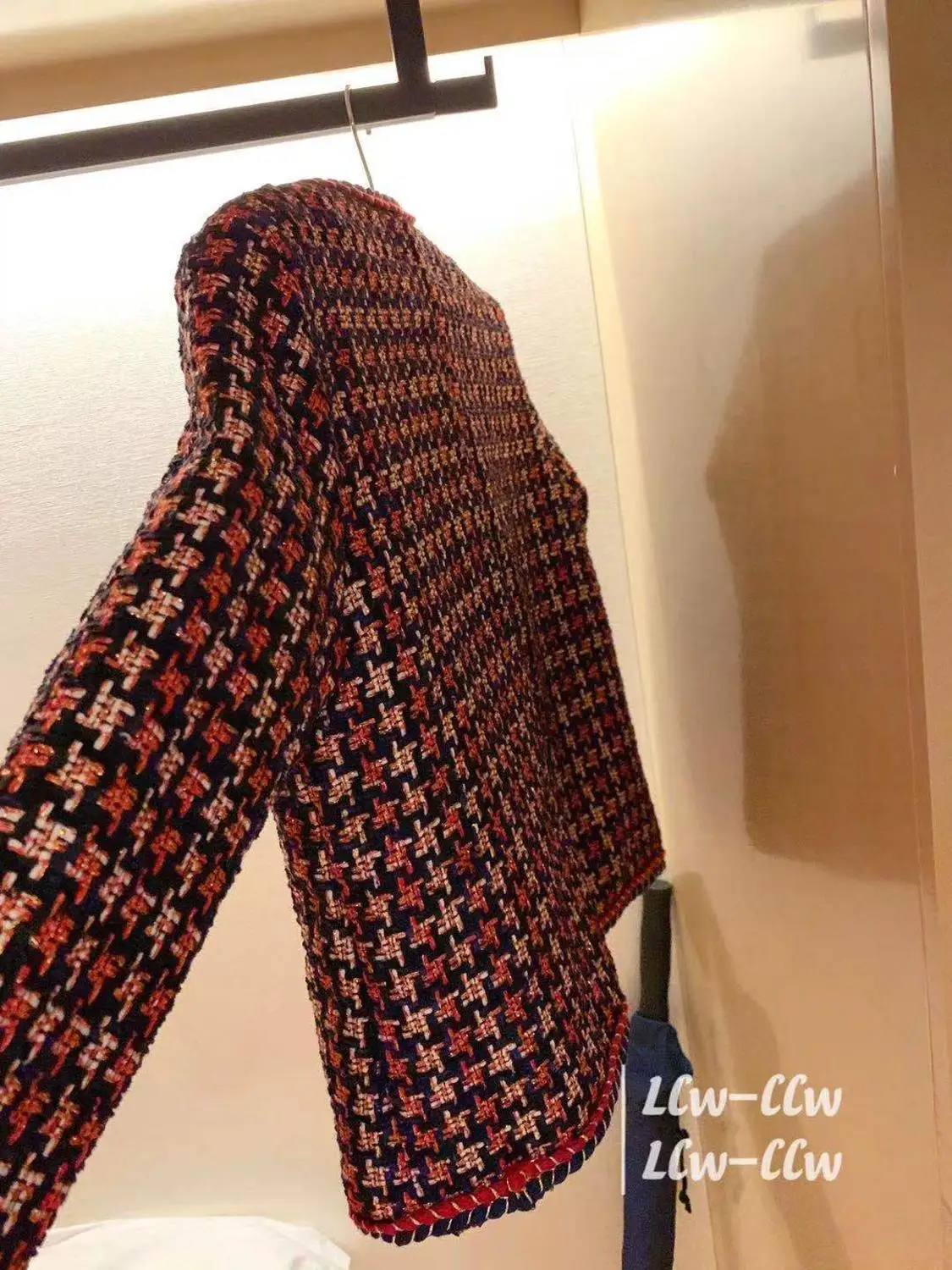 

Elegant small fragrance Edge weave tweed jacket women o-neck diamond single breasted top jacket