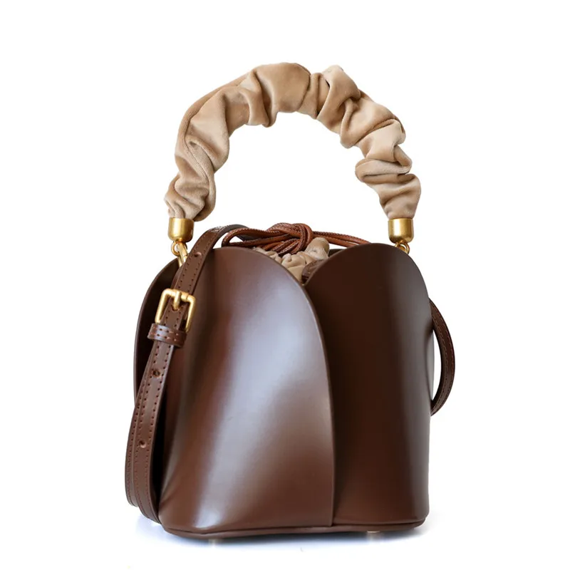 

Hiboom 2019 New autumn and winter One Shoulder Messenger leather bag Bucket bag for ladies cow leather bags