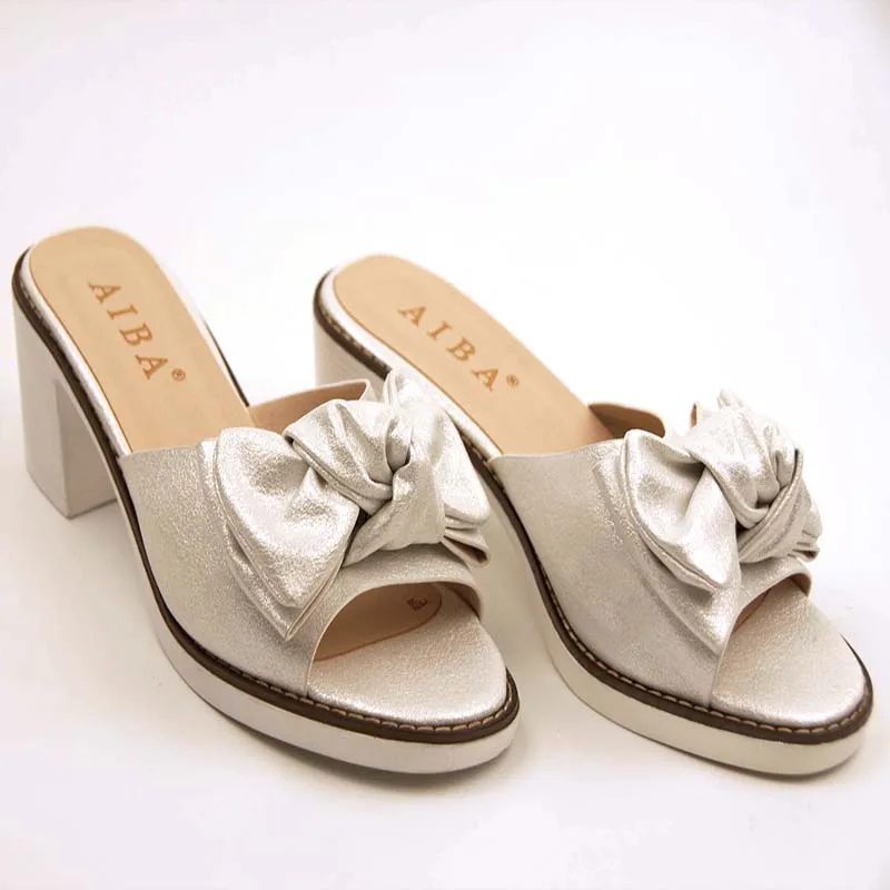 

Сандалии женские на высоком каблуке, легкие босоножки серебристого цвета, с открытым носком, простые удобные тапочки с бантом, цвет черный, ...