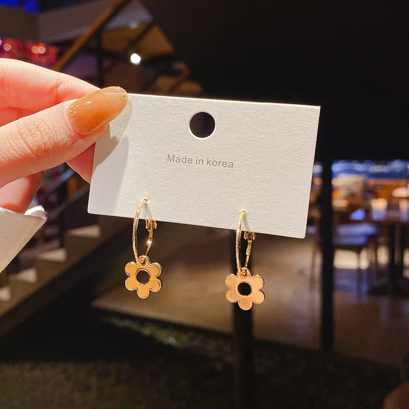 

Женские серьги-подвески из серебра 2021 пробы