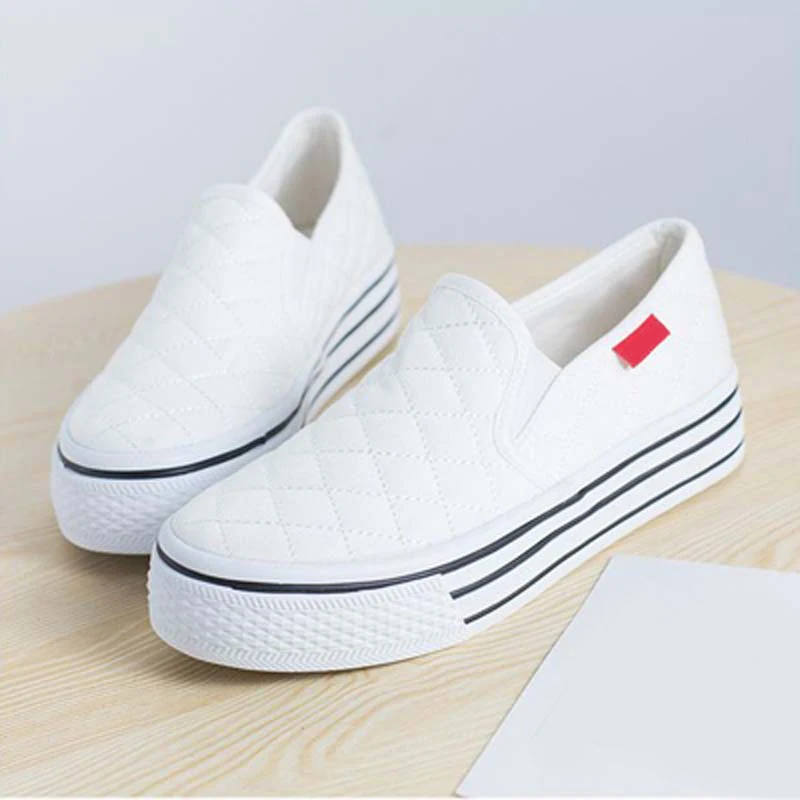 

2022 New Flat-bottomed Increased Solid Color Canvas Shoes Casual Light Elastic Vulcanized Sneakers Canvas Shoes for Women