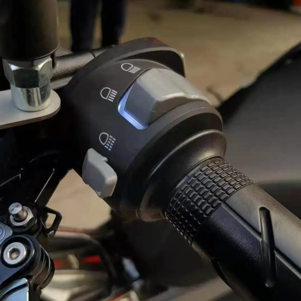 

Новый 7/8 ''22 мм Универсальный мотоциклетный выключатель света на руль с гудком предупреждающая головсветильник поворота кнопка пуска сигна...