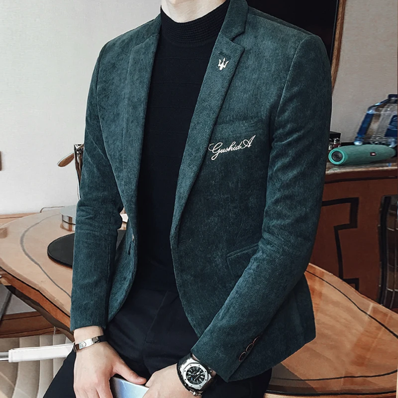 

Новинка, мужские блейзеры, куртка на одной пуговице, приталенное пальто, Вельветовая куртка с вышивкой, пальто для парикмахеров, толстые кур...