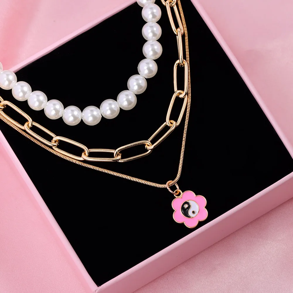 

Multi-layer Imitation Pearl Beaded Yin Yang Gossip Choker Necklace For Women Simple Cute Flower Pendant Necklaces Jewelry Gifts