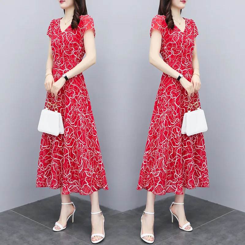 

Large size long skirt 2021 summer dress new women's waist cover belly hidden meat 200 pounds fat mm crushed flower chiffon dress