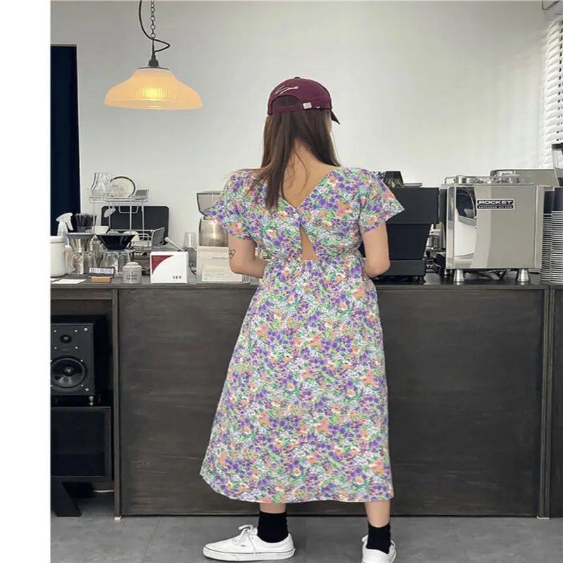 

Floral Back Hollow Button Waist Dress