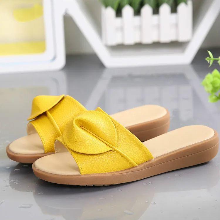 

2019 New Womens Sandals Slippers Flip Flops Fashion Platform Sandals Leather Wedeges Slippers Heels Beach Slippers Slides Shoes