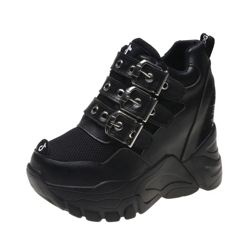 Женские кроссовки на танкетке 9 см белые из дышащей сетчатой ткани повседневная