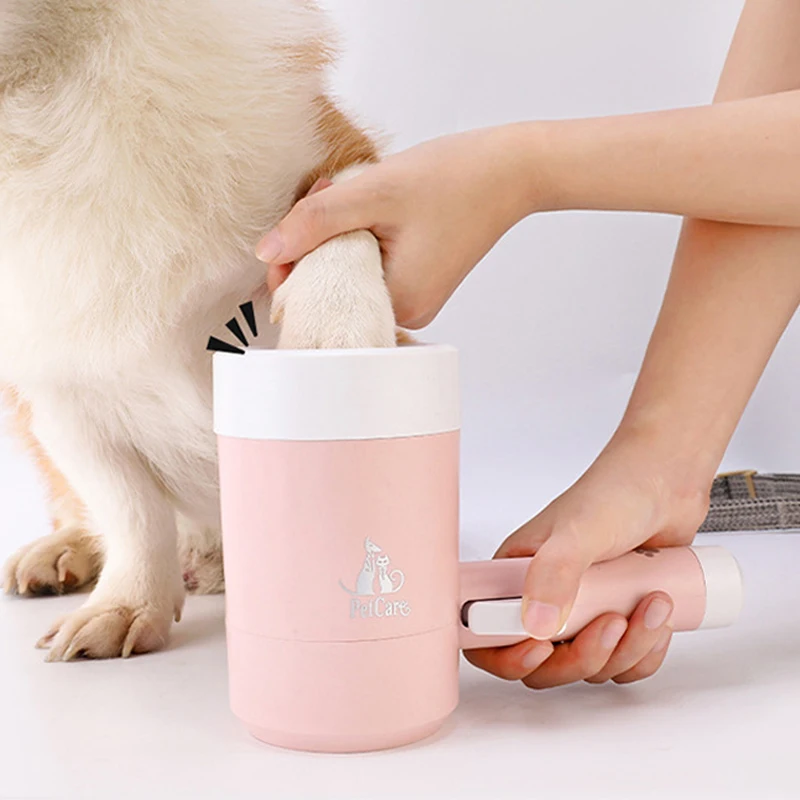 

Silicone Portable Pet Foot Washing Cup Manual Dog Paw Cleaner Cup 360 Degree Cleaning Large Medium And Small Dog Cleaning Bucket