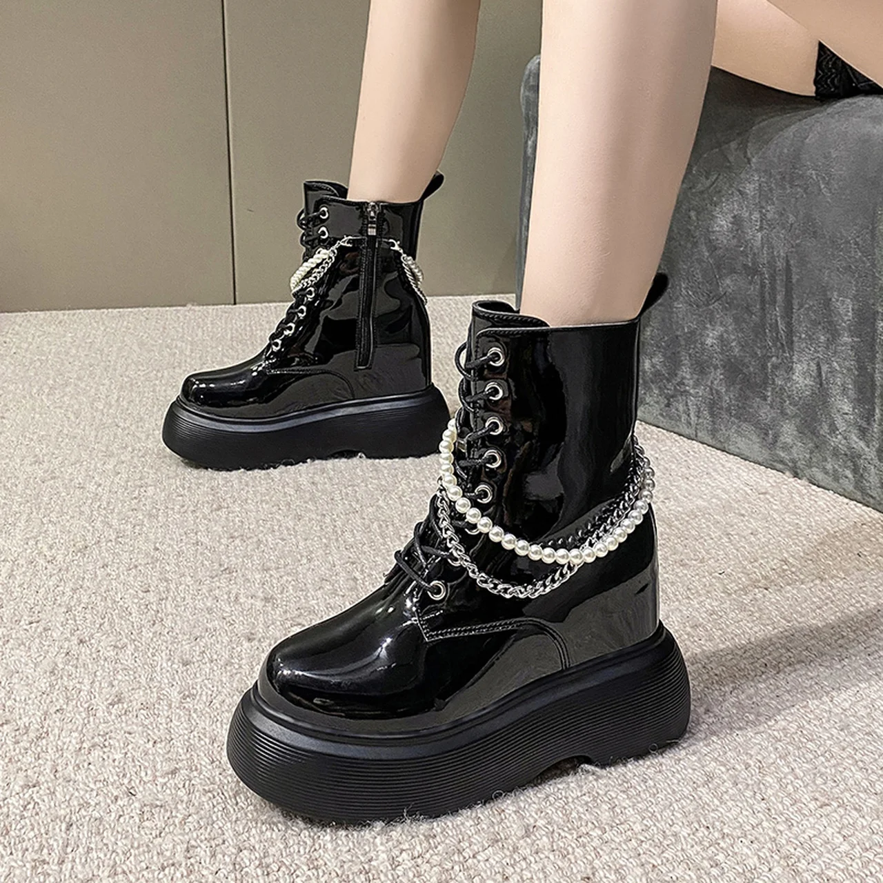 

2021 autumn and winter new patent leather Martin boots increase 10cm lace-up short boots pearl chain high heels Botas De Mujer
