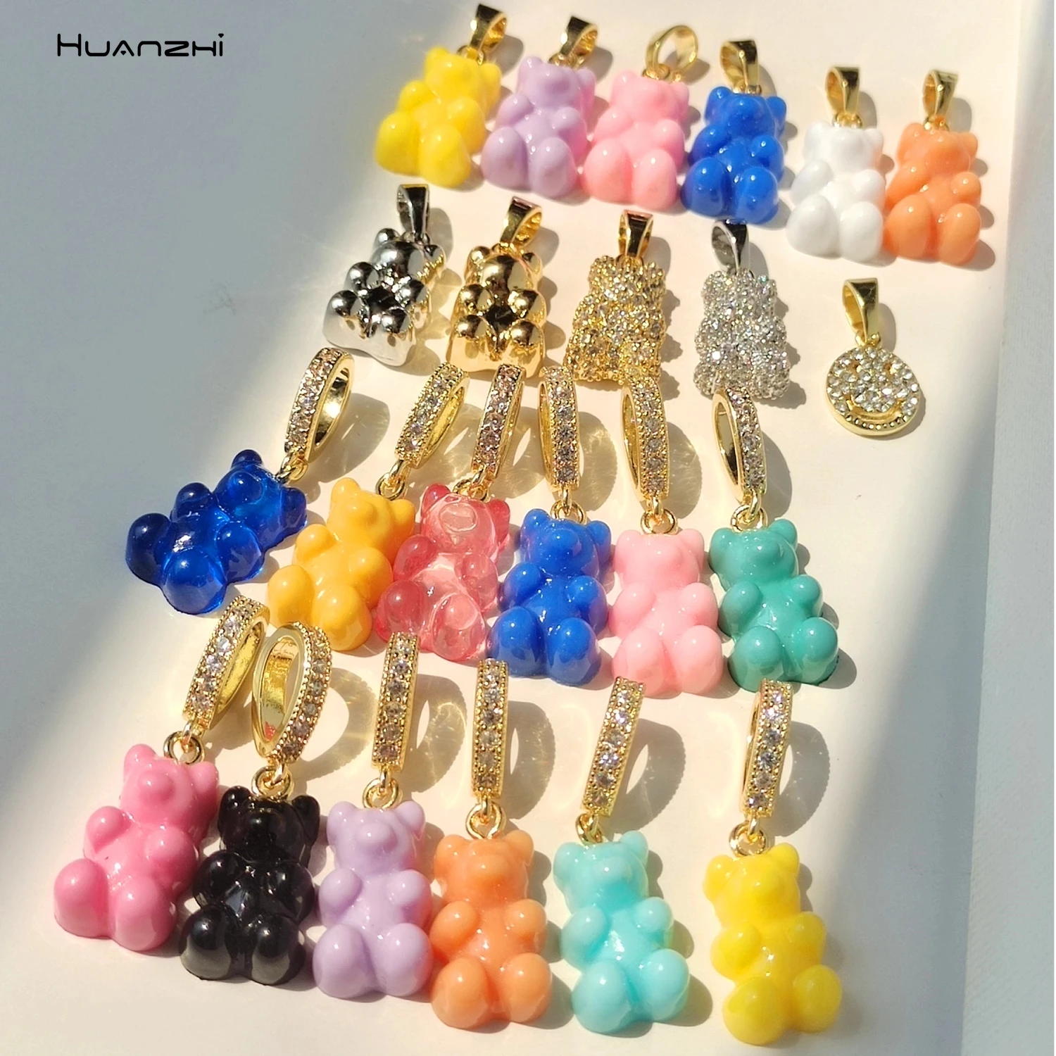 New Resin Zircon Teddy Bear Charm Crystal Heart Gold Color Metal Choker Necklace For Women Girls Party Jewelry HUANZHI 2022