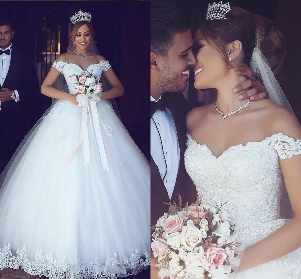 

Stunning Ball Gown Wedding Dresses Off Shoulder Sweetheart Pearls Tulle Lace-up Bridal Dresses Vintage Cheap Wedding Gowns