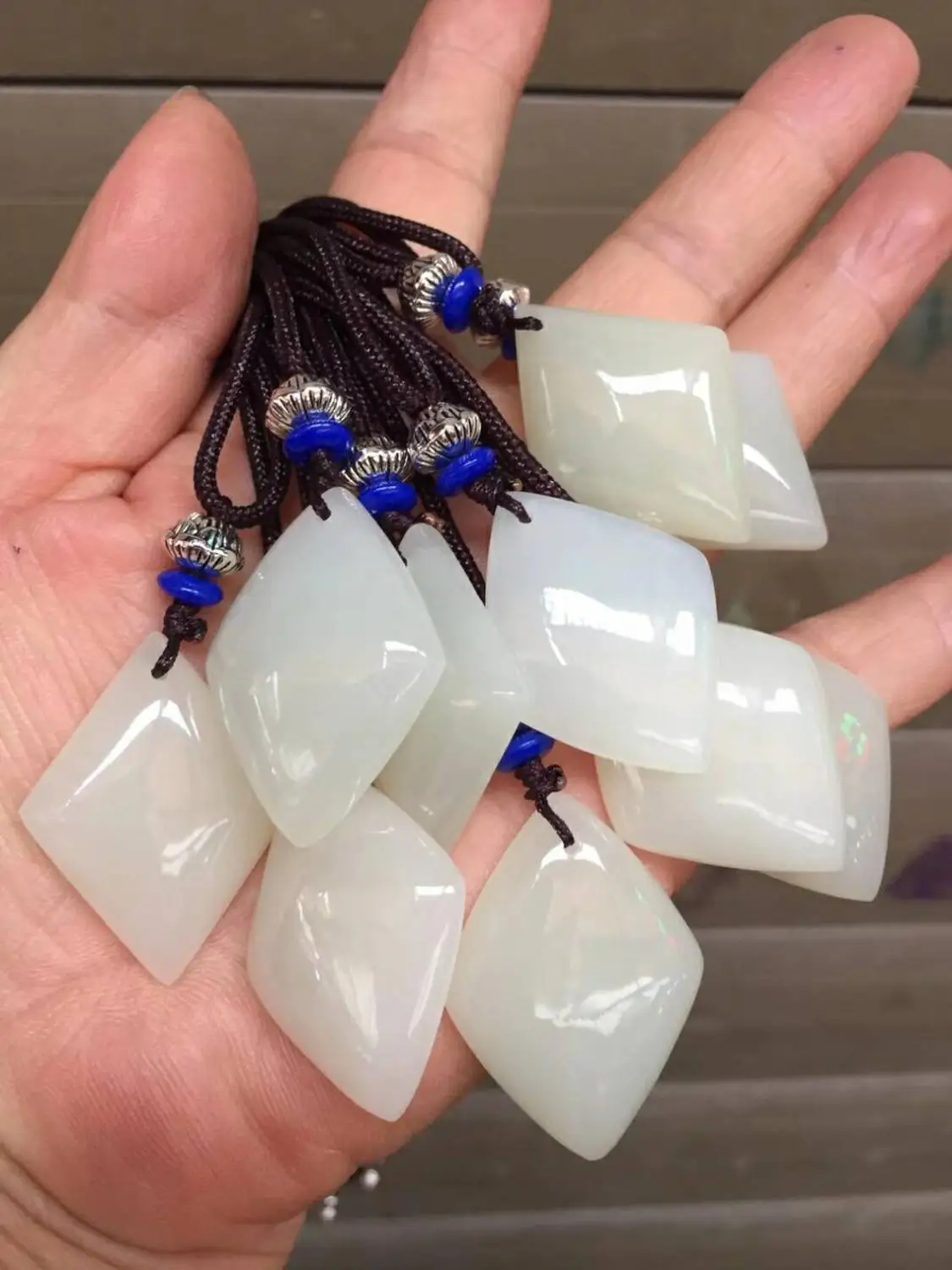 Подвескаиз натурального камня Ю приносящий удачу кулон | Украшения и аксессуары