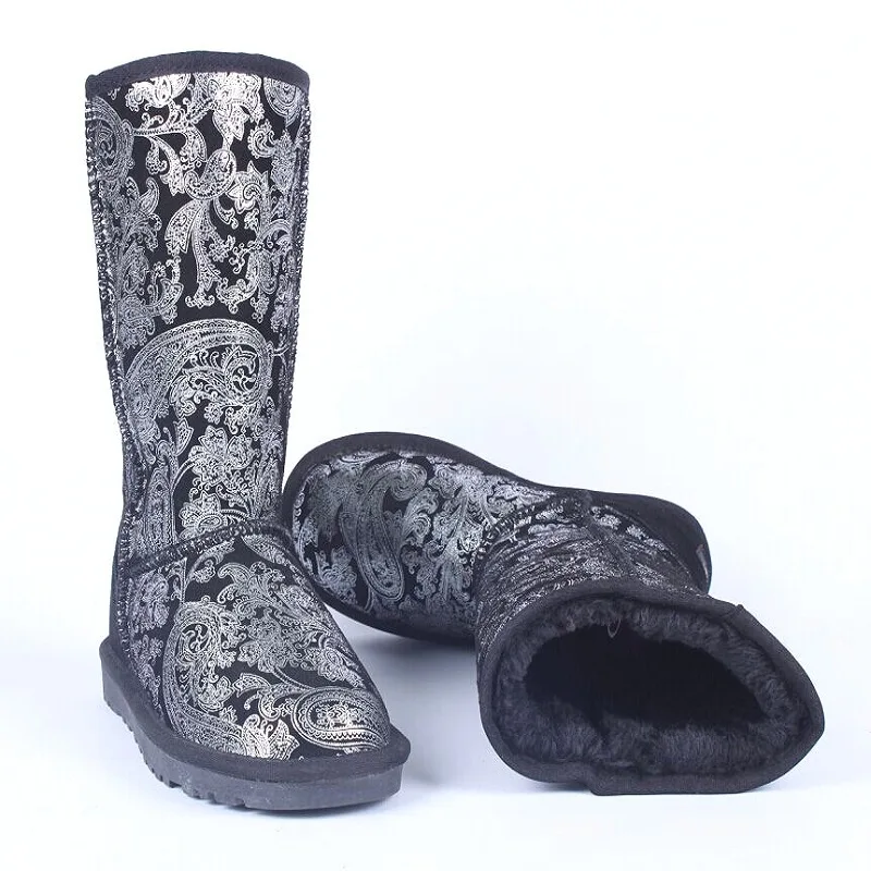 Boots women warm leather more breathable and comfortable fashion flat non-slip high joker woman boots SIZE35, 42,43,44,45