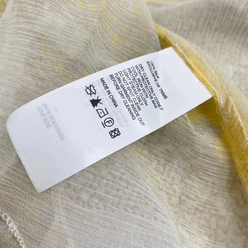 

2021 New Summer Women Fashion High Quality Silk Yellow Floral Print Edible Tree Fungus Edge Long Sleeve Playsuits