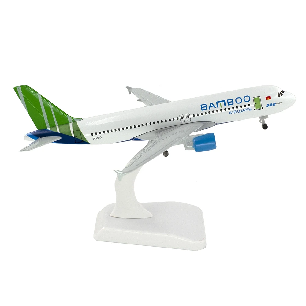 Самолет бамбуковый 20 см с посадочным шасси|Вертолеты самолеты корабли