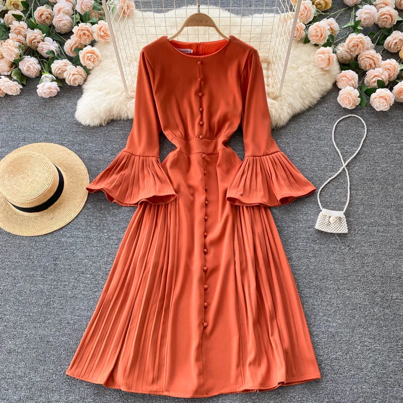 

Autumn Women Orange Draped Long Dress Vintage Flare Sleeve Round Neck High Waist Pleated Maxi Vestidos Female 2021 New Fashion