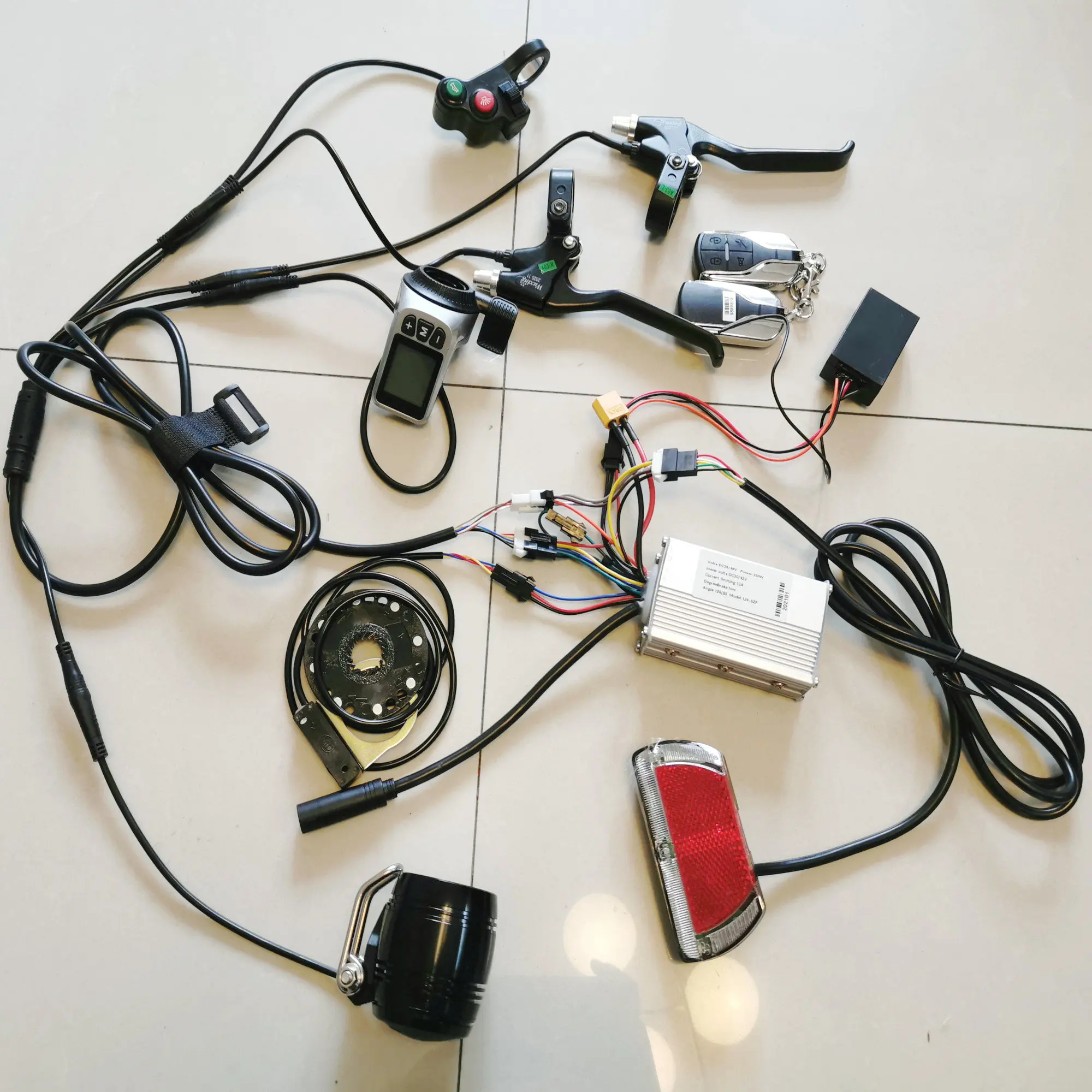 Электрический велосипед MTB трехколесного велосипеда в - Цена: 9500.71