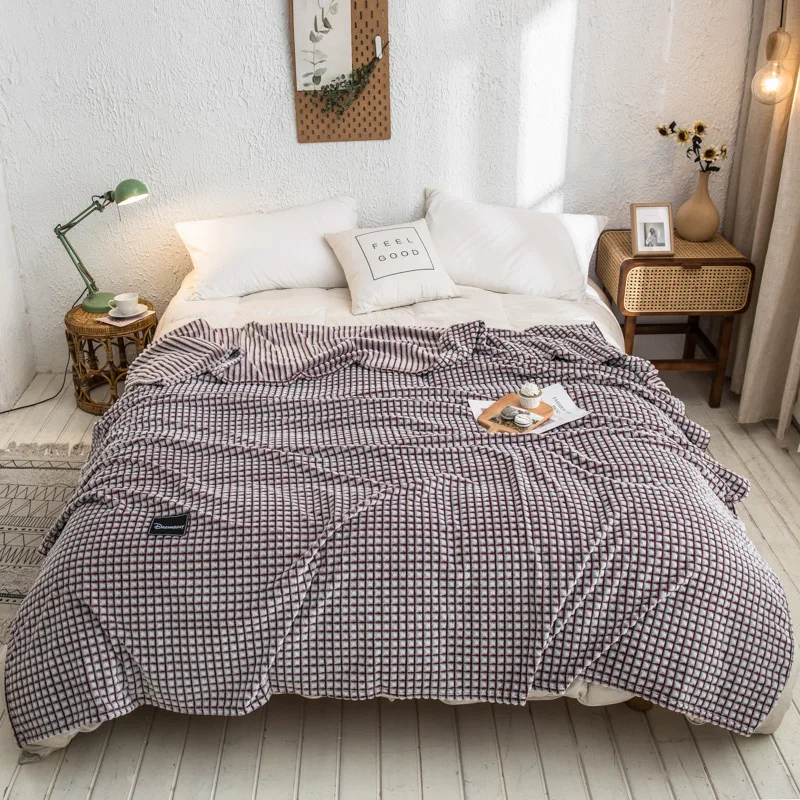

Soft Skin-friendly Blankets Japanese-style Simple Milk Velvet Blankets Thickened Warm Siesta Coral Velvet Blankets