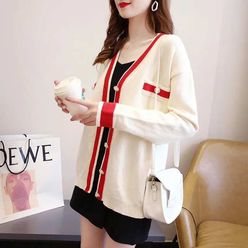 

Autumn and Winter New Cardigan Women's Fashion Knitwear Coat Sweater Women's Wear