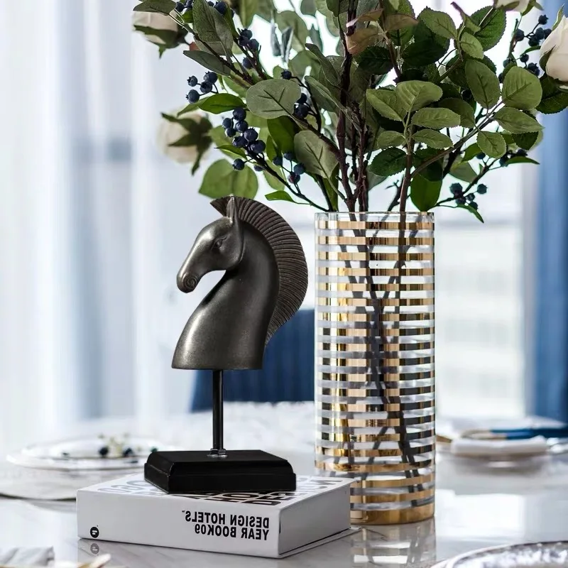 

[Retro]American Horse Head Furnishings Creative Decoration Home Office Porch Wine Cabinet Decoration Crafts Display