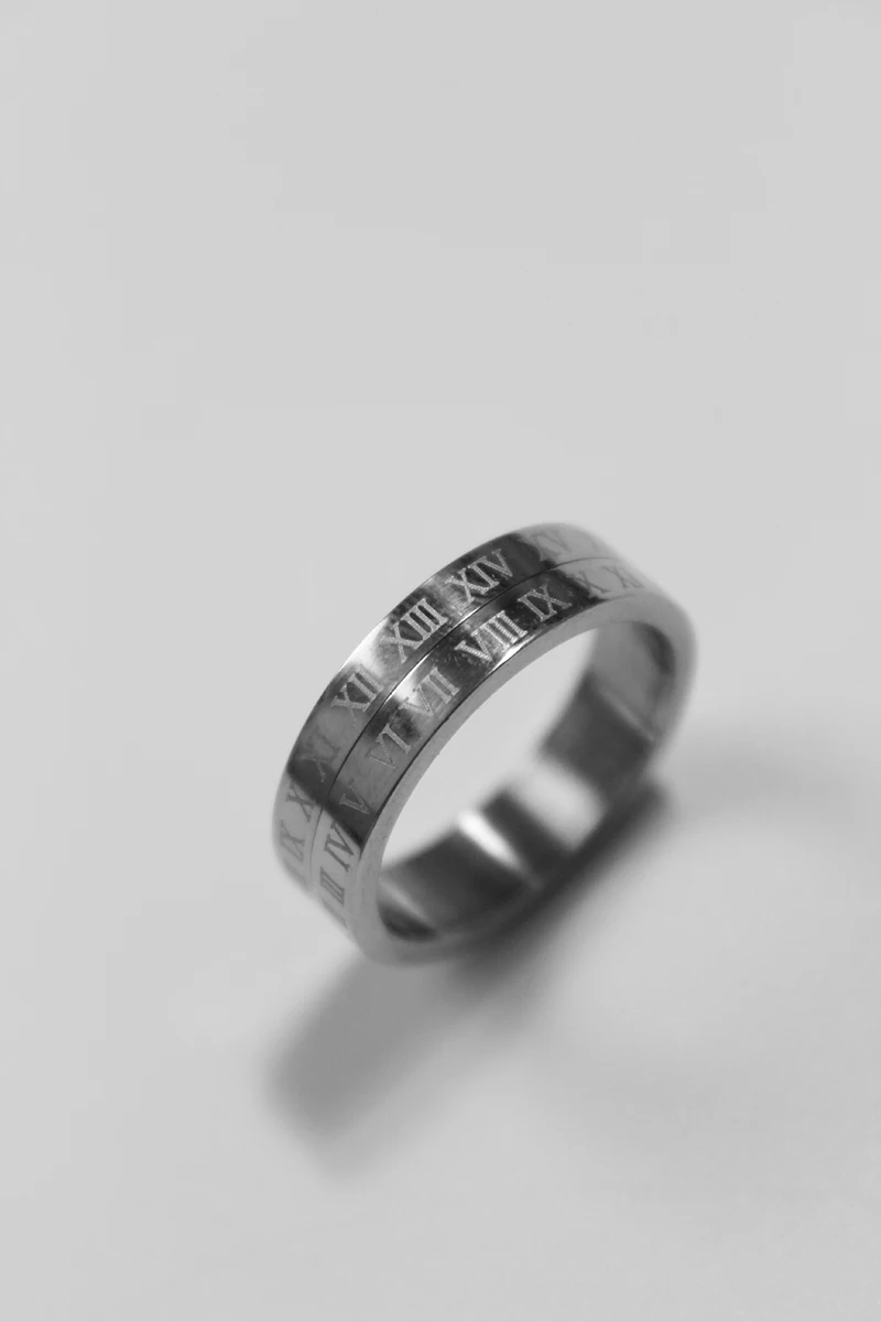 Вы можете вращаться и играть! Римское цифровое кольцо времени | Украшения