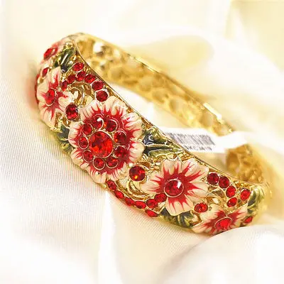 

Медная шина, эмалированная перегородчатая эмаль, открытая разрезная фотография