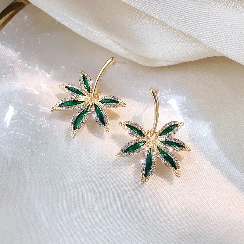 

2021 Newest Green Colour Leaf Earrings for Women Girls Temperament Rhinestone Wild Earring Rock Picnic Party Jewelry Accessories