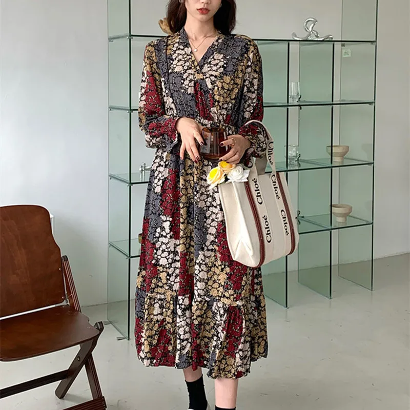 

Plus size women's dress 2021 spring and autumn slim long-sleeved all-match bottoming casual dress