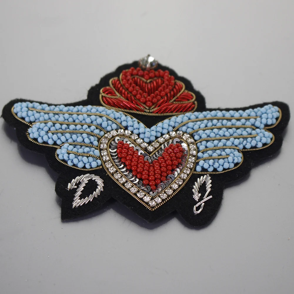 Вышитая брошь ручной работы в виде сердца из индийского шелка винтажный вышитый