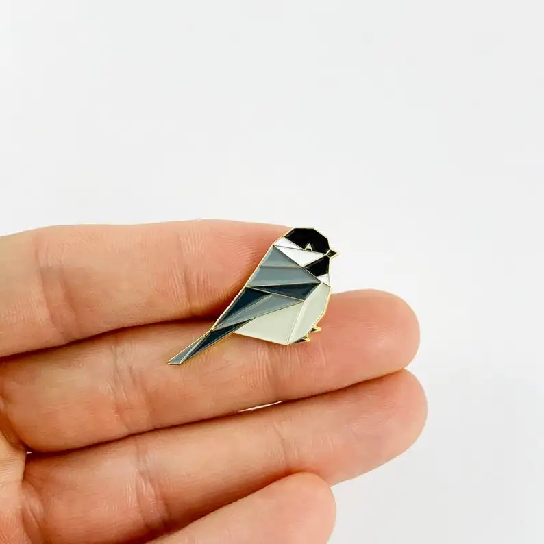 Птица нута на эмали Шпилька для лацкана эмалированная шпилька Подарочная