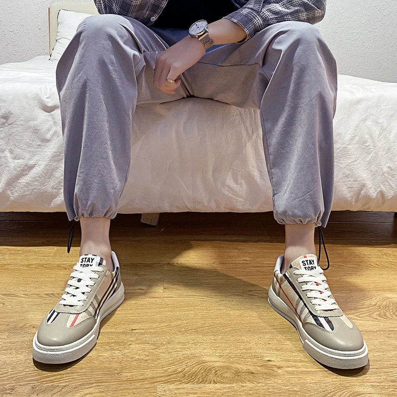 

Men Fashion Sneakers Mens Breathable Skateboard Shoes High Quality Trainers Shoes Light Leisure Shoes Casual PU Leather Shoes