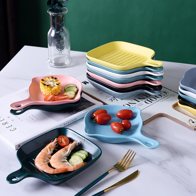 

Creative Style Ceramic Baking Dish Tableware Porcelain Cutlery Baking Tray Snack Spaghetti Plate With Handle Steak Tray