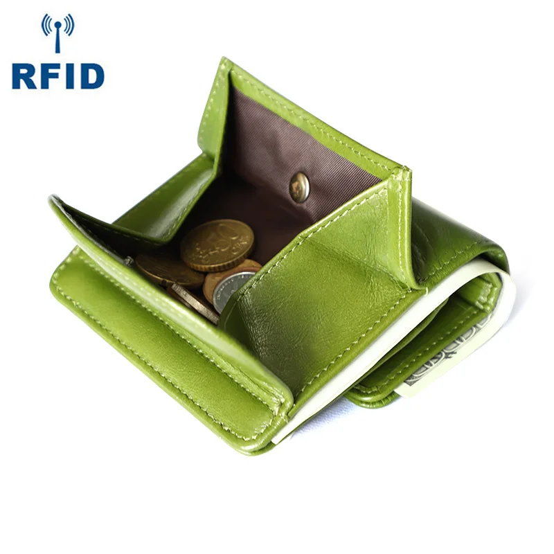 

Кошелек женский из натуральной кожи с RFID-защитой и отделением для карт