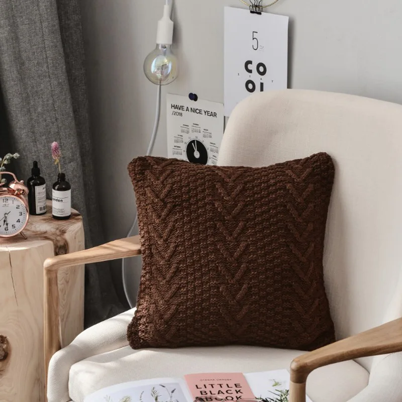 Вязаный чехол для подушки однотонный цвета слоновой кости серого розового