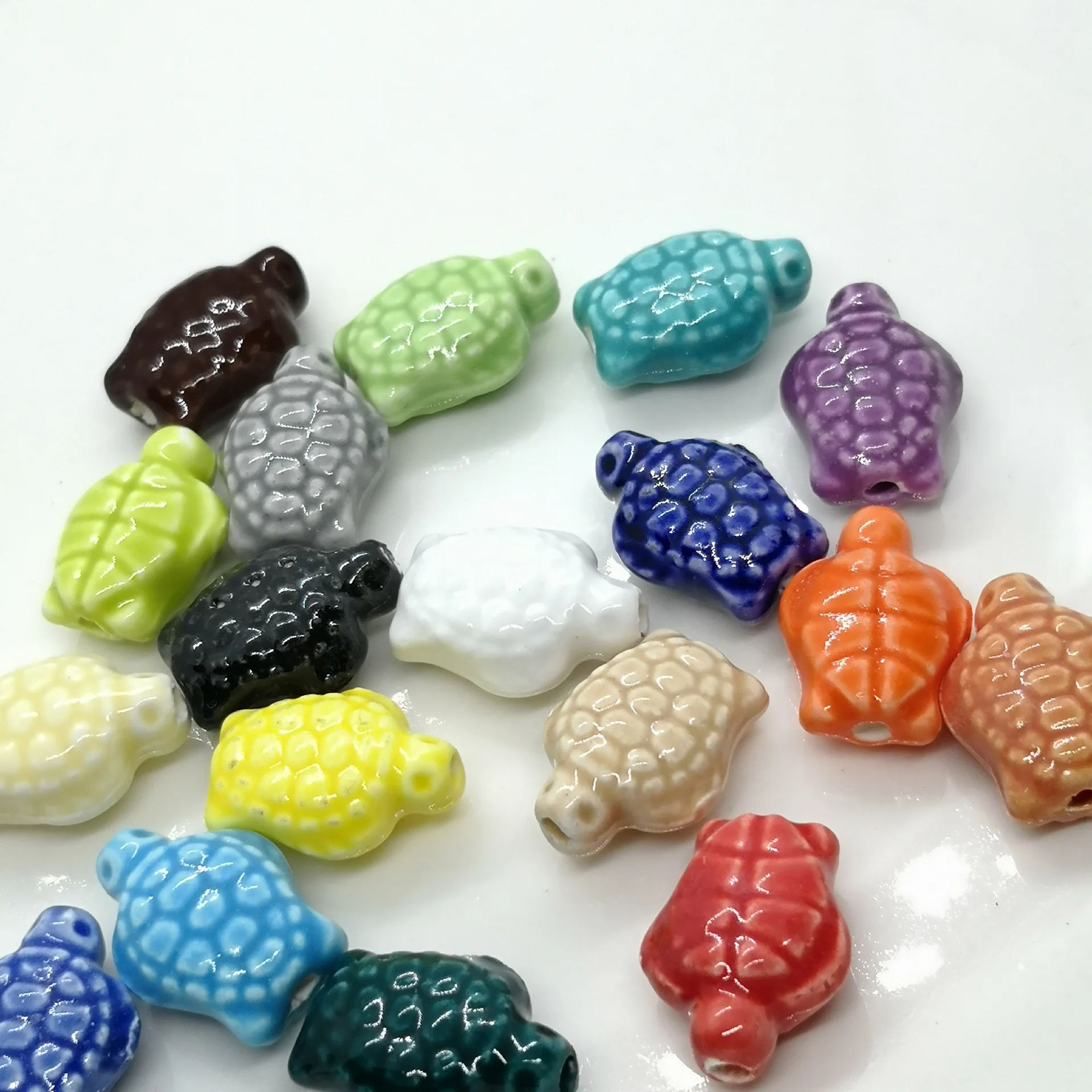 

20pcs 18x13mm Sea Turtle Ceramics Beads DIY Loose Spacer Mix Color Tortoise Ceramic Bead For Jewelry Making Bracelet Necklace