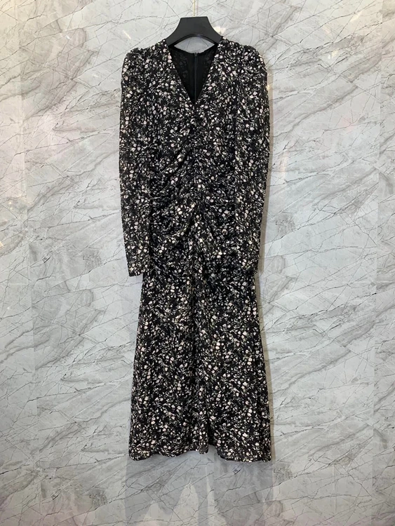 

Женское плиссированное платье с длинным рукавом и V-образным вырезом