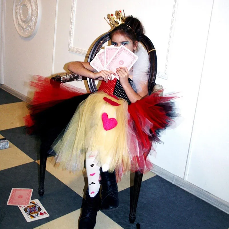 Детское платье-пачка с розовым сердечком вязаное крючком платье из тюля на