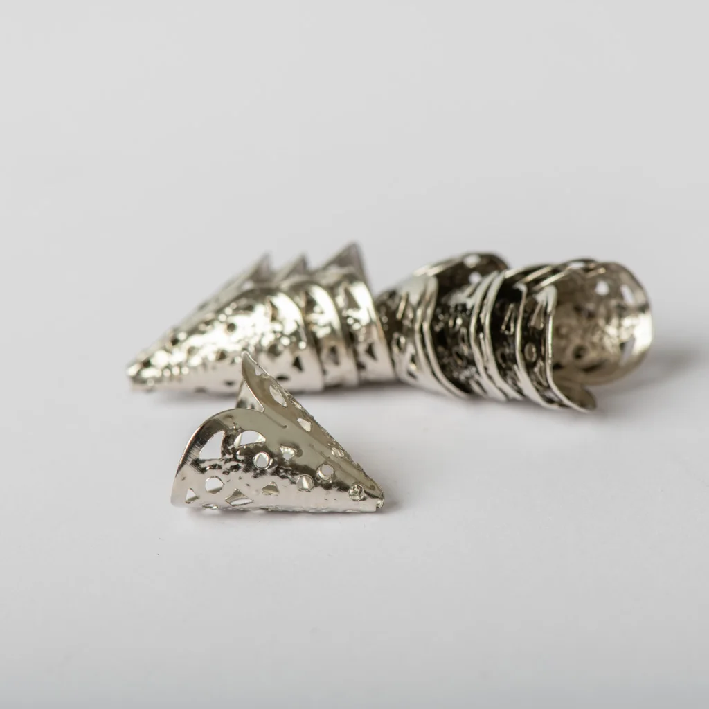 Ювелирные изделия в поисках и комплектующие большая бронза chechia полый рожок