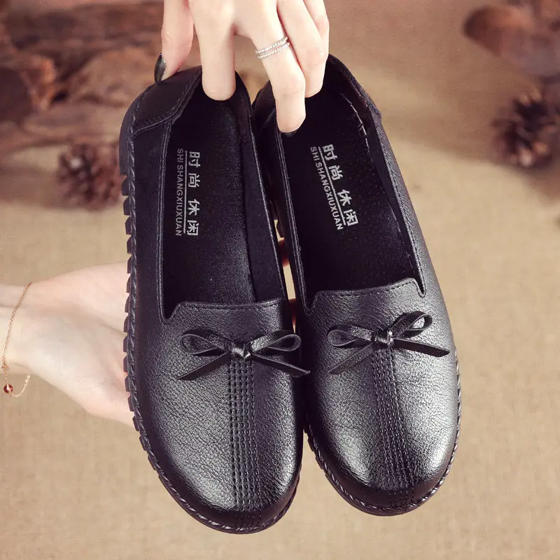 Женские теннисные туфли новинка 2022 кожаные дышащие женские красные легкие