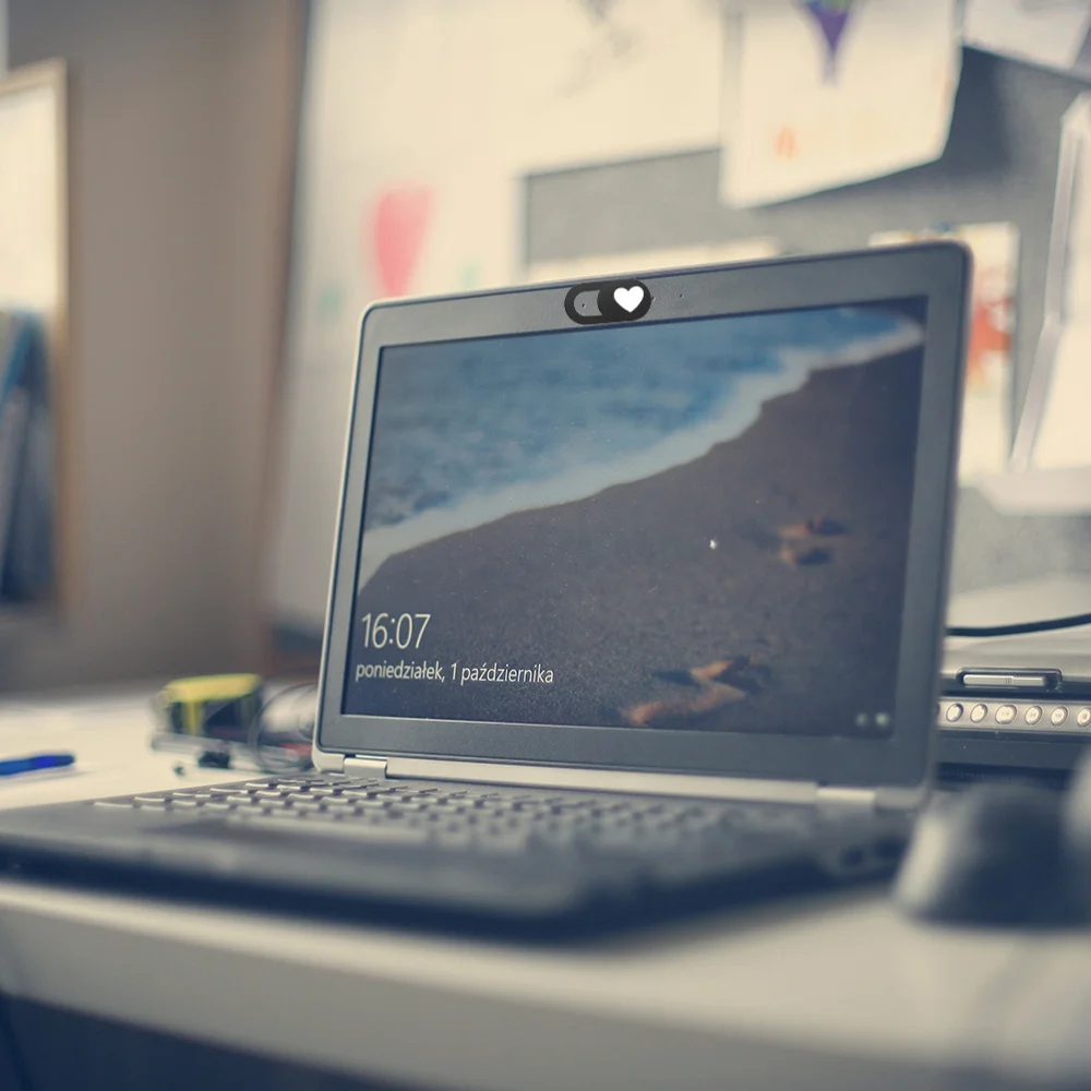 Комплект из 3 предметов с узором в виде сердца Камера крышка слайд блокиратор