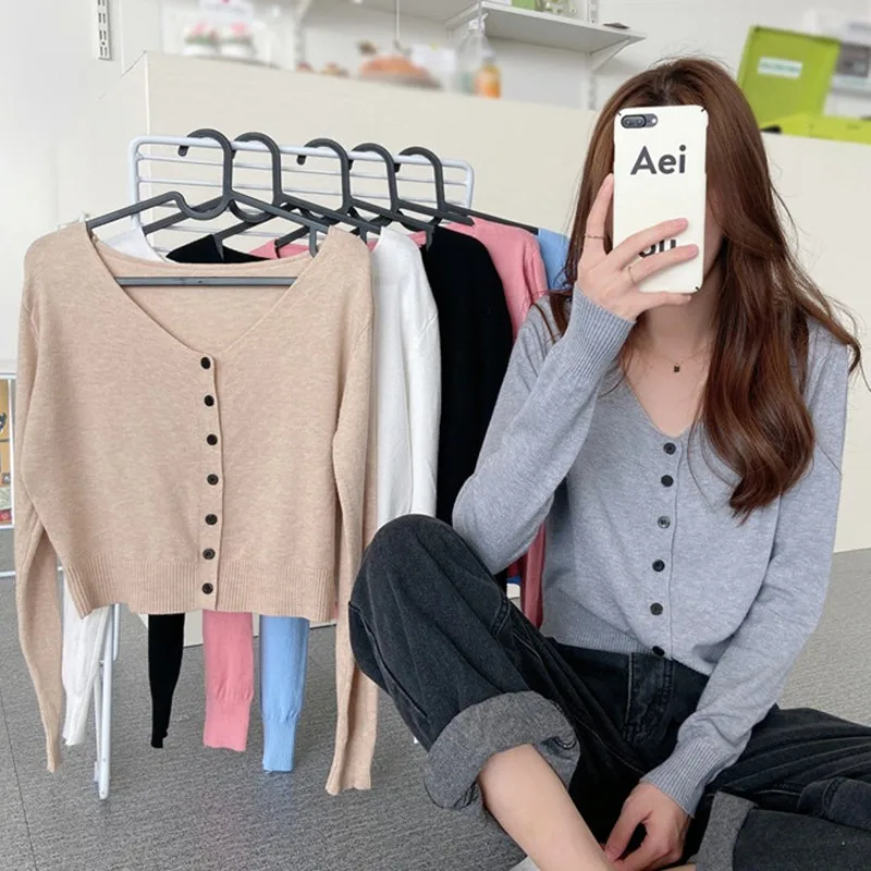

Women Sweaters Button Up Knitted Pullovers Tops Women's Solid V-Neck Casual Long Sleeve Knitted Short Cardigan Mujer De Moda