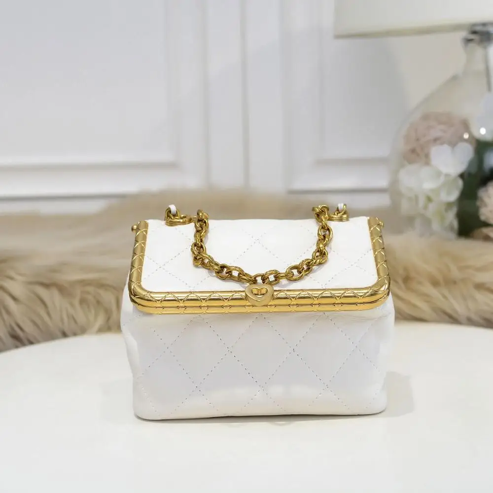 

free shipping 2020 the new style genuine leather sheepskin women handbag one shoulder bag crossbody bag 3 color 2 size 11cm 17cm