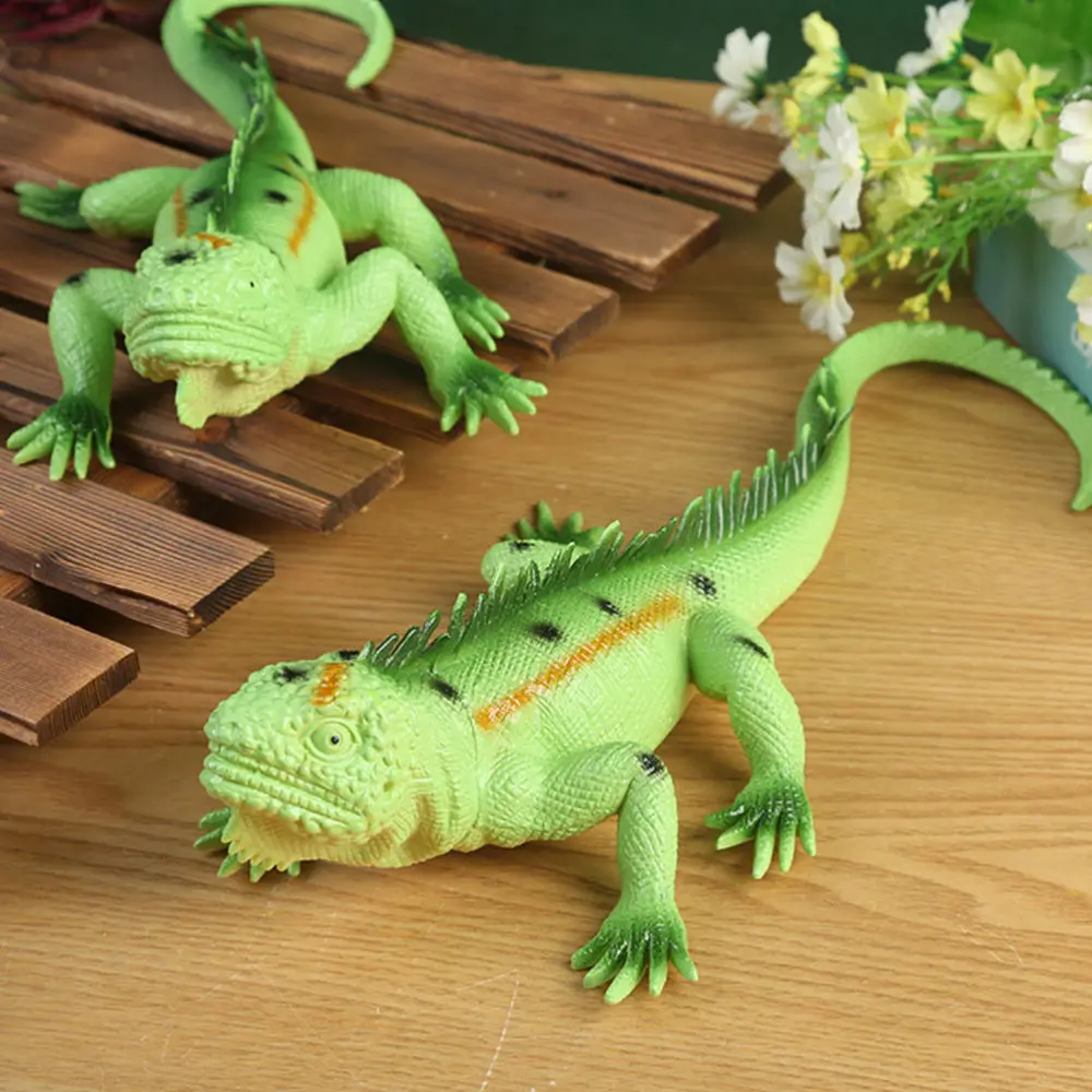 

2pcs Simulation Lizard Model Sounding Lizard Figurine Toys Educational Plaything